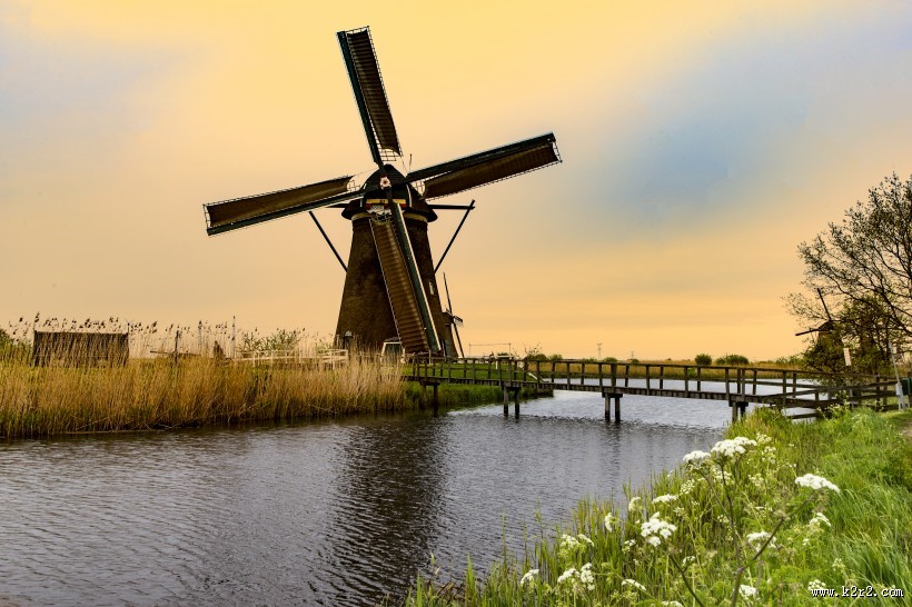 荷兰风车村风景图片