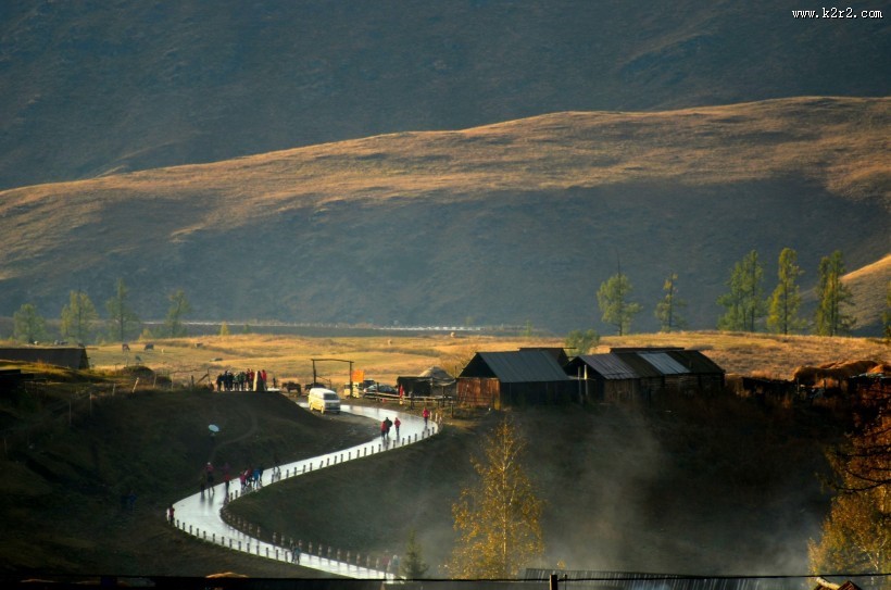 新疆白哈巴村风景图片