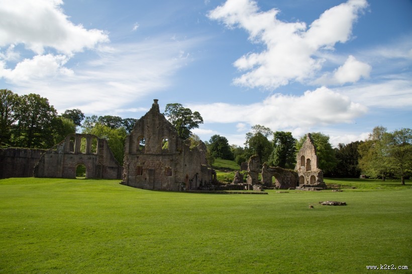 英国喷泉修道院建筑风景图片