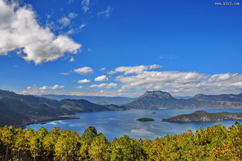 四川泸沽湖风景图片