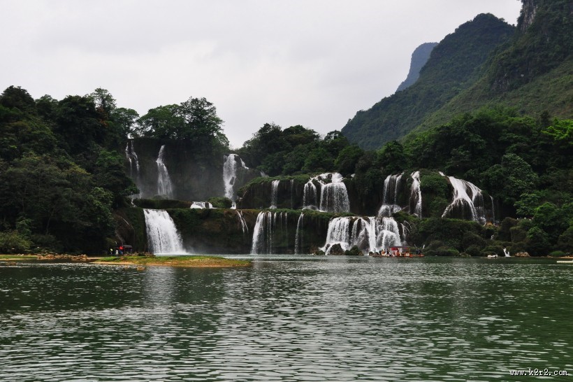 广西德天瀑布风景图片