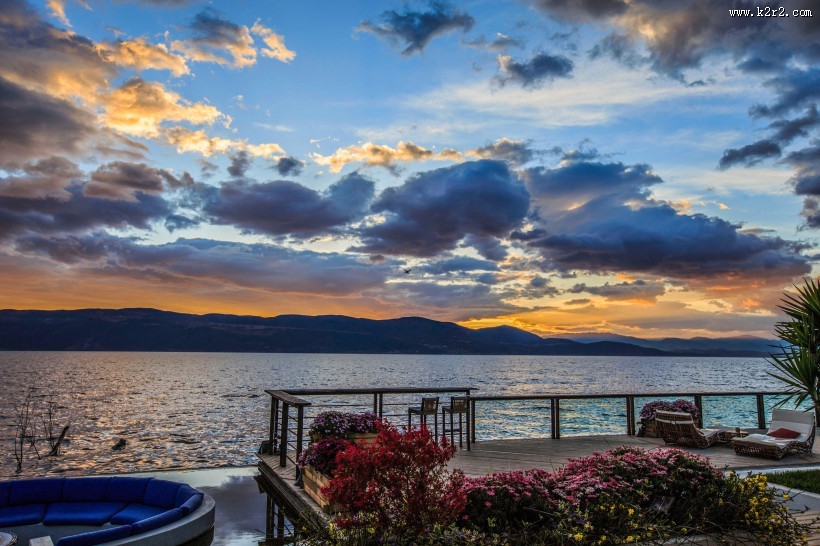 云南洱海日出风景图片