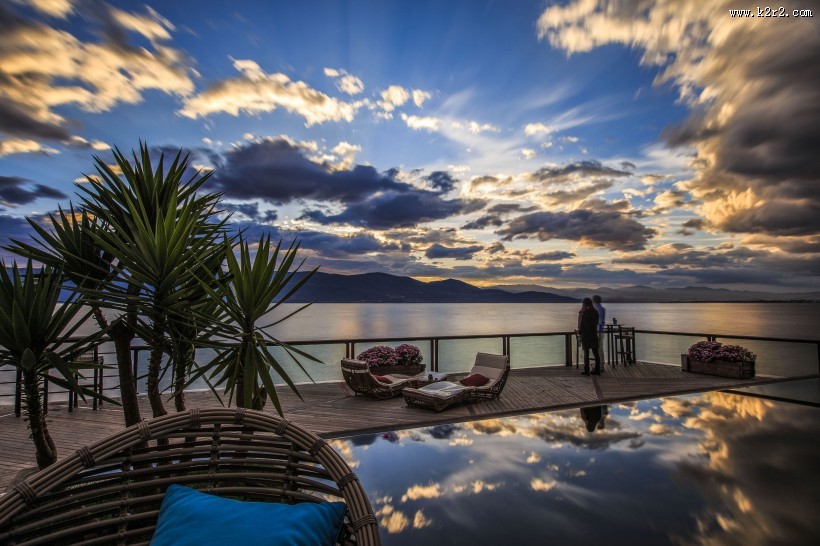 云南洱海日出风景图片