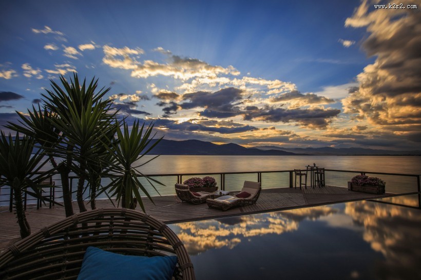 云南洱海日出风景图片