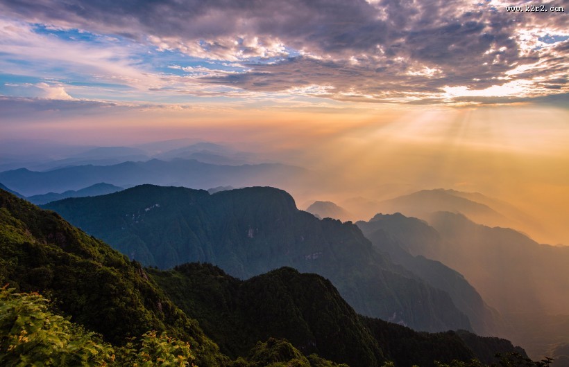 四川峨眉山风景图片