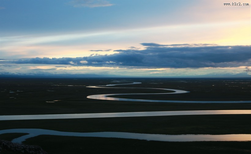 新疆巴音布鲁克风景图片