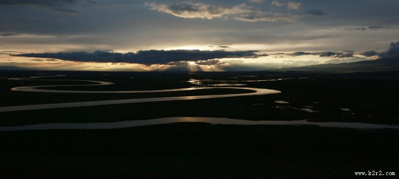 新疆巴音布鲁克风景图片