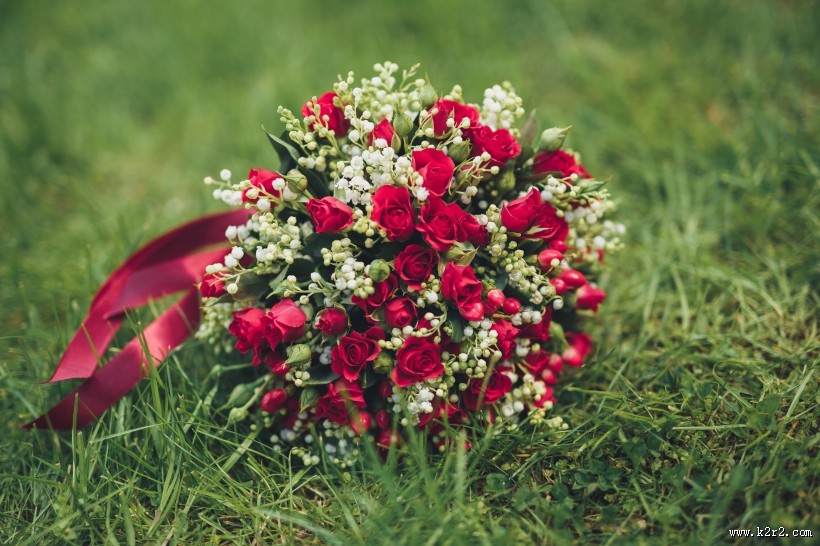 婚礼手捧鲜花图片大全