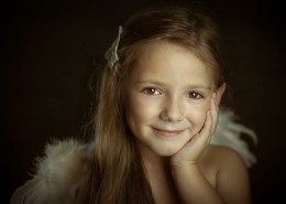 可爱的小天使女孩图片