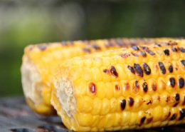 童年记忆烤玉米图片