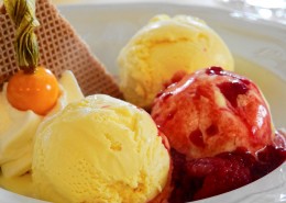 好吃好看的彩色冰激凌图片