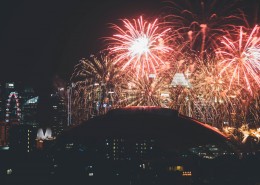 夜空中美丽的烟花图片大全