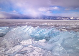 冷冻的冰面图片