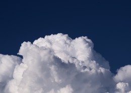 洁白的云朵图片