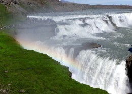 冰岛马鬃瀑布风景图片