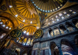 土耳其伊斯坦布尔圣索菲亚教堂建筑风景图片