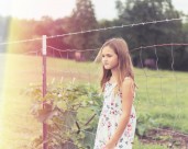 活泼可爱的女孩图片