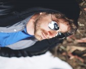 戴墨镜的帅哥图片大全