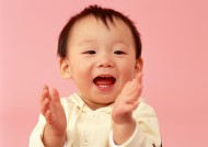 开心的宝宝图片大全