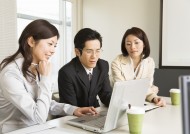 办公室里的微笑图片