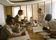 办公室会议讨论图片大全