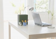 青少年学习上网图片