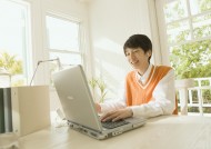 青少年学习上网图片