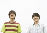 青少年外出郊游图片