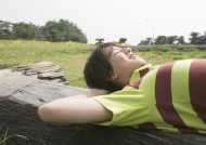 青少年外出郊游图片