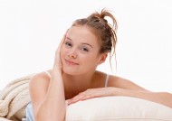 女人放松休息图片