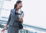 城市白领女性图片