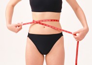 女性运动健康和蔬果图片