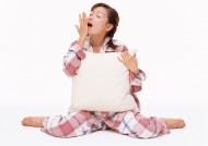 女性放松休息图片