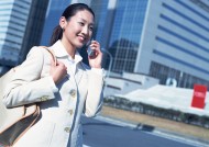 打电话的白领女性图片