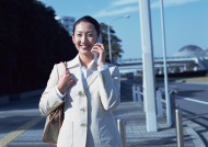 打电话的白领女性图片