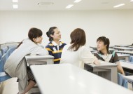 大学教室情境图片