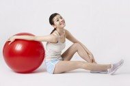 健身球运动图片