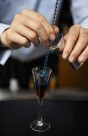 调制鸡尾酒图片