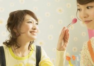 可爱女生化妆打扮图片