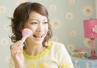 可爱女生化妆打扮图片