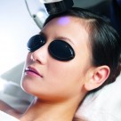 女性皮肤光疗护理图片