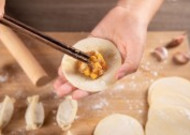 制作饺子的过程图片