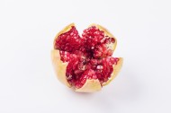 新鲜石榴粒图片