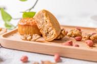 中秋节广式五仁月饼图片
