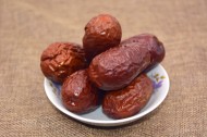 红色的和田大枣图片