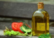 健康营养的橄榄油图片