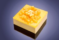 美味好吃的芒果蛋糕图片