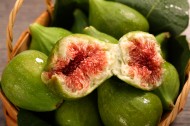 新鲜美味的无花果图片