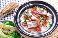 特色粤菜煲仔饭图片