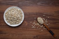 颗粒饱满的薏米图片